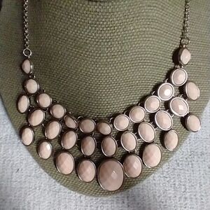 Goldtone pink faceted runway statement necklace